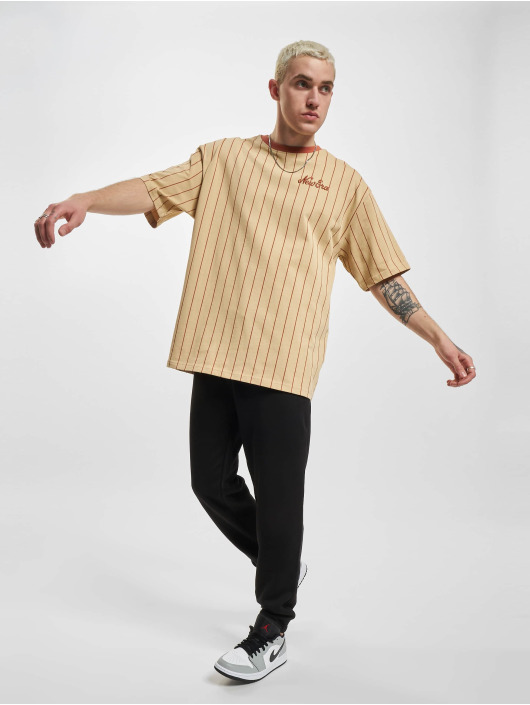 New Era Camiseta Pinstripe Oversized beis