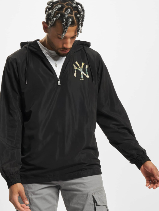 New Era Prechodné vetrovky MLB New York Yankees Sea Infill Print èierna