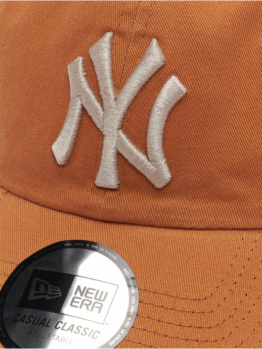 New Era snapback cap MLB New York Yankees League Essential CSCL 9Twenty bruin