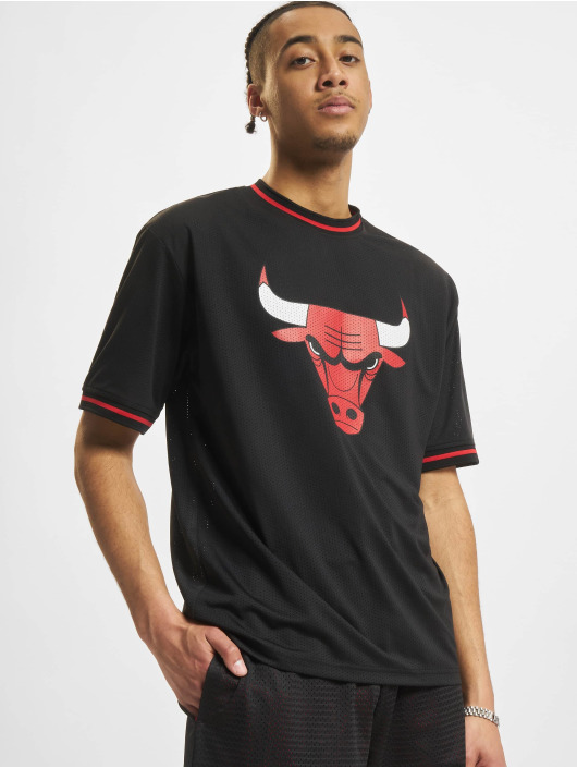 New Era T-paidat NBA Chicago Bulls Mesh Team Logo Oversized musta