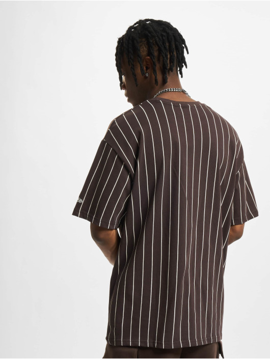 New Era t-shirt Oversized Pinstripe bruin