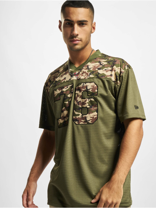 tampa bay buccaneers camo jersey