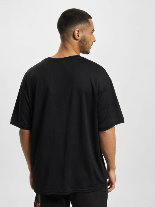 New Era t-shirt Script Oversized Mesh Chicago Bulls zwart