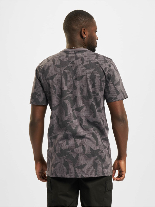 New Era T-skjorter NBA Chicago Bulls Geometric Camo grå