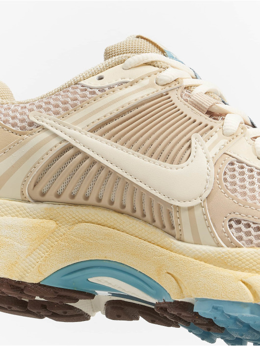 Nike Baskets Zoom Vomero 5 blanc