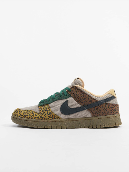 Nike Baskets Dunk Low brun