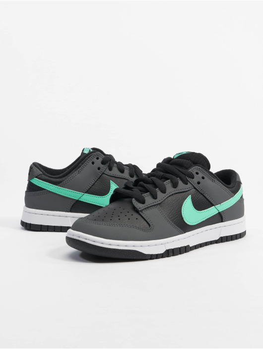 Nike Baskets Dunk Low Retro gris