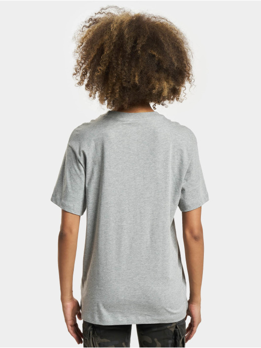 Nike Camiseta W Nsw Essential gris
