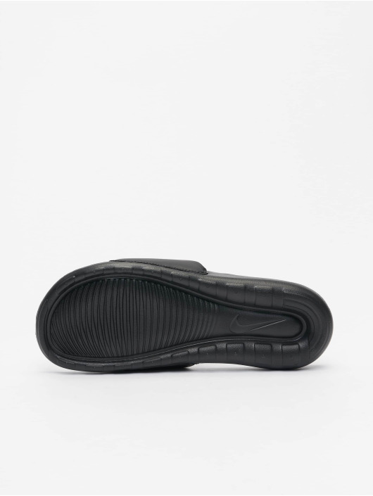 Nike Claquettes & Sandales Victori One Slide noir