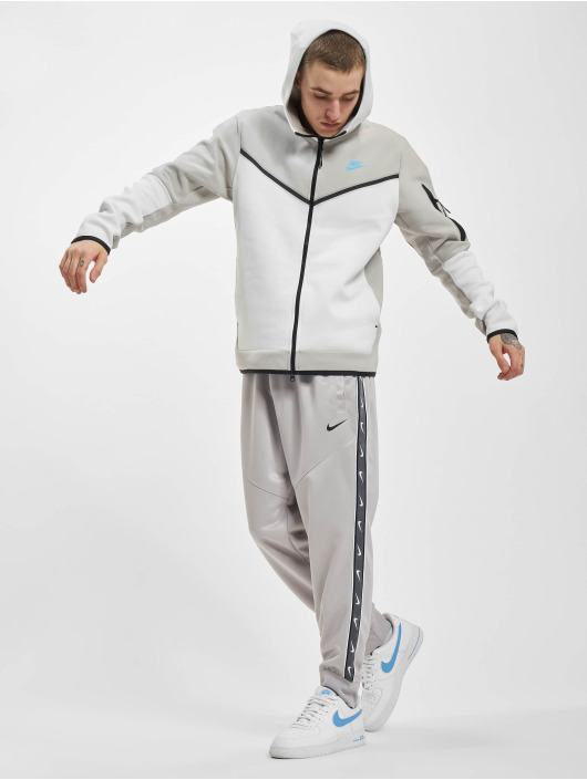 Nike joggingbroek Sportswear Repeat grijs