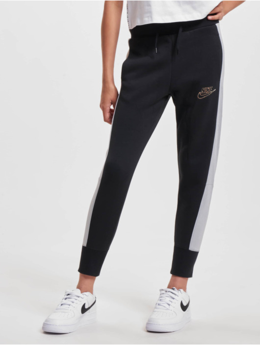 Nike Jogginghose Nsw Club Iconclash schwarz