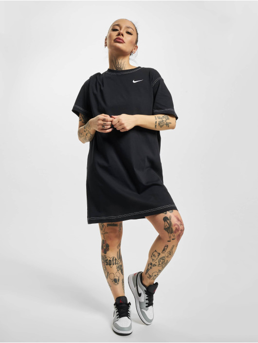 Nike Kjoler Nsw Swoosh sort