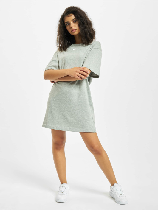 Nike Kleid Essential Dress grau