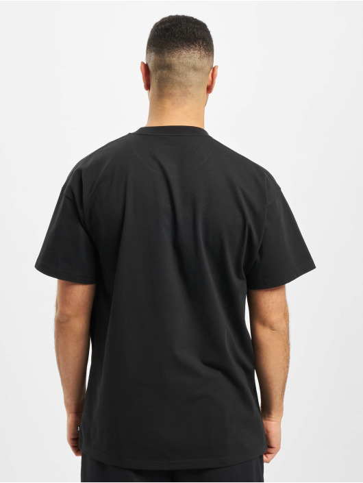 nike sb black t shirt