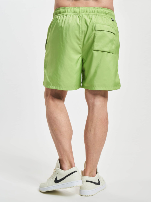 Nike Short Woven Land Flow green