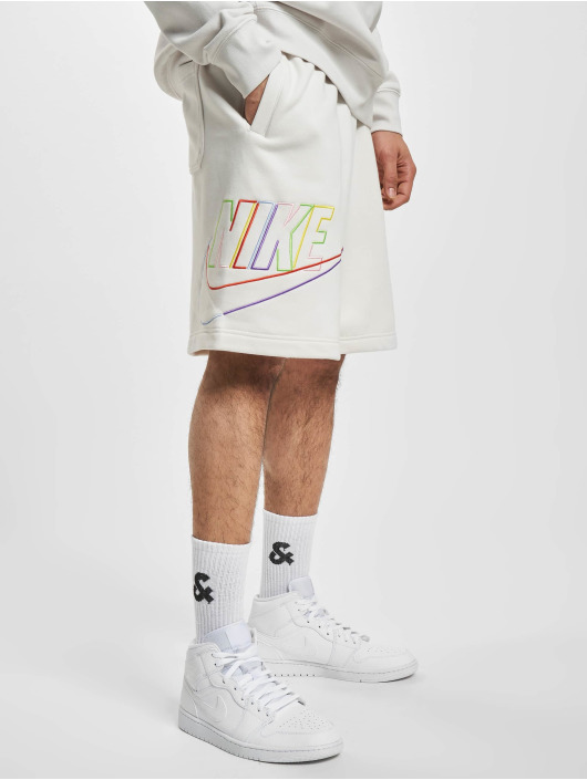 Nike Herren Shorts Club in weiß