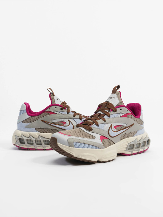 Nike Sneaker Air Zoom Fire beige