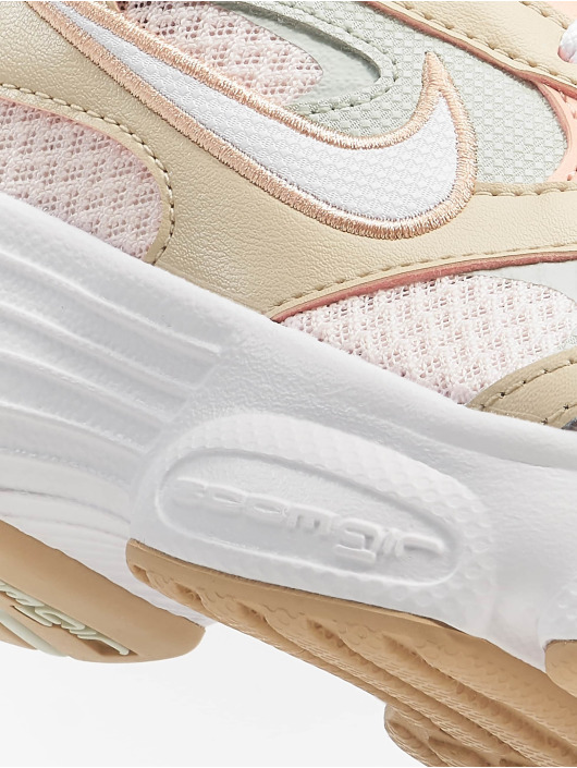 Nike Sneaker Zoom Air Fire bunt