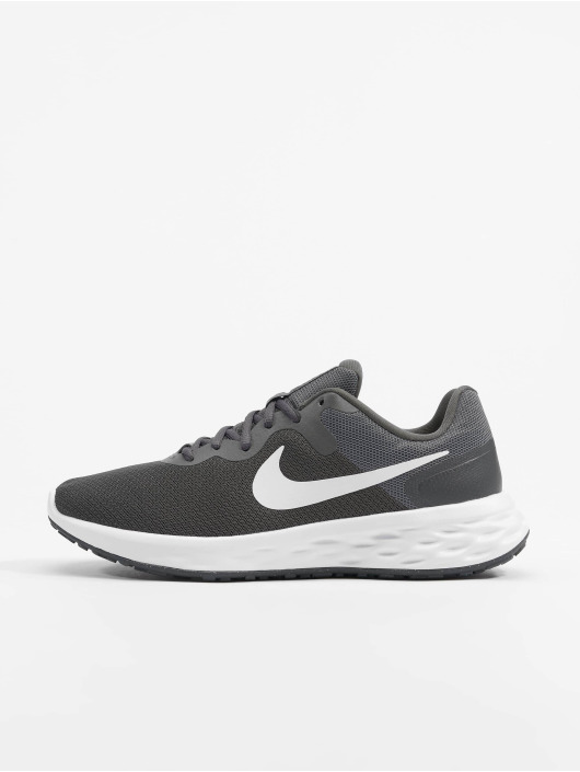 Nike Sneaker Revolution 6 NN grigio