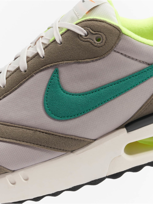 Nike Sneaker Air Max Dawn olive