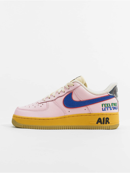 Nike Sneaker Air Force 1 '07 rosa