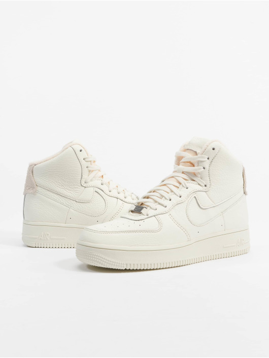 Nike Damen Sneaker Air Force 1 High Sculpt in weiß