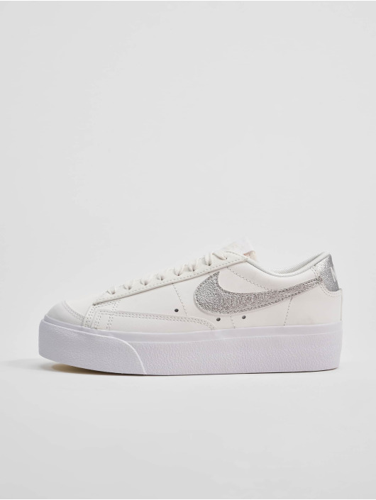 Nike sneaker Blazer Low Platform Essential wit