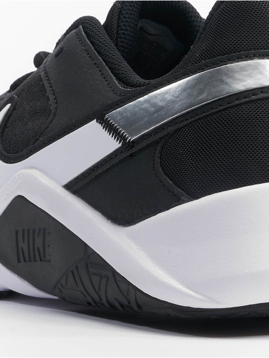 Nike sneaker Legend Essential 2 zwart