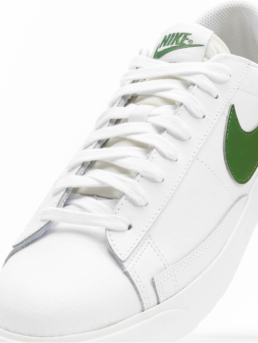 Nike Sneakers Blazer Low Leather biela