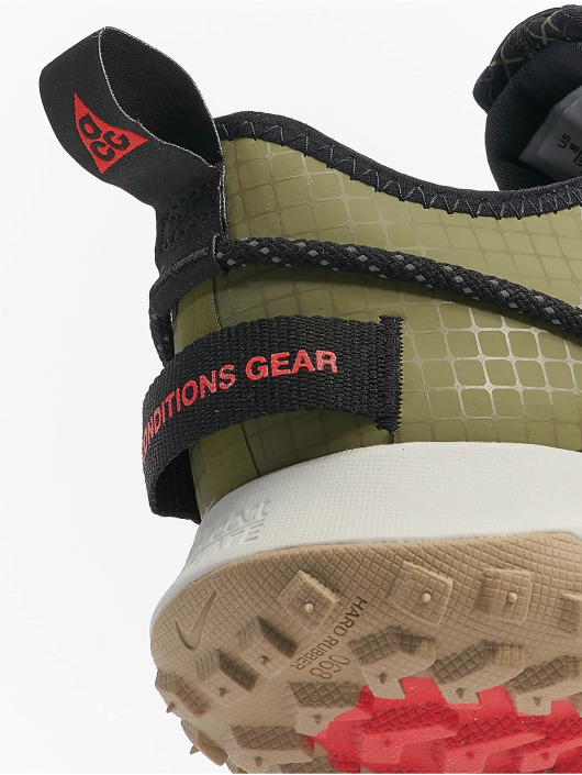 Nike Sneakers Acg Mountain Fly Low Se green