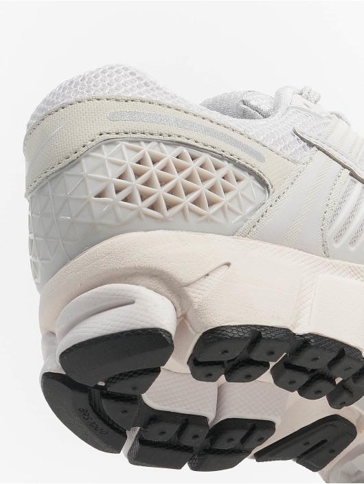 Nike Sneakers Zoom Vomero 26 grey