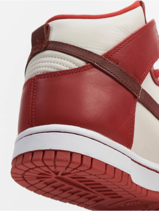 Nike Sneakers Dunk High Lxx red