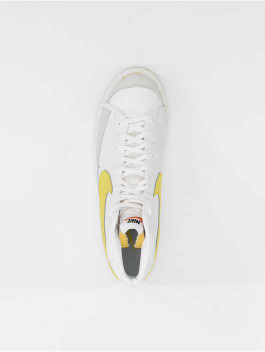 Nike Snejkry Blazer Mid '77 Vintag bílý