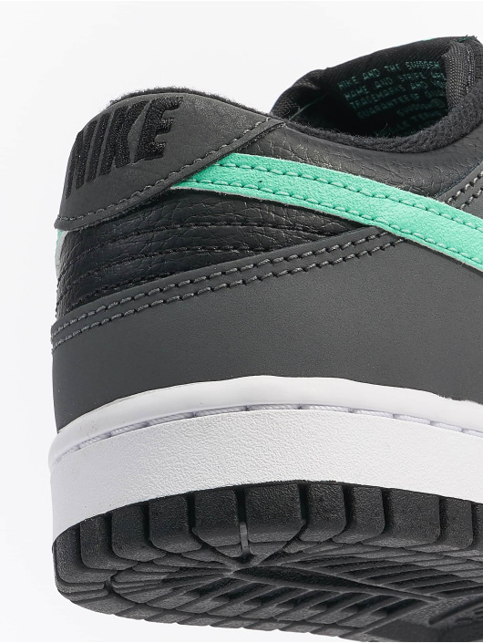 Nike Snejkry Dunk Low Retro šedá