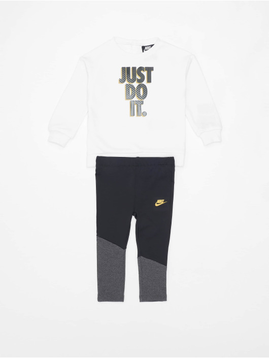 Nike Suits Go For Golden black