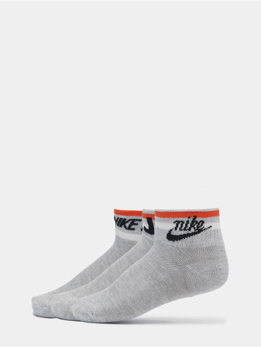 Nike Sukat Everyday Essential Ankle harmaa