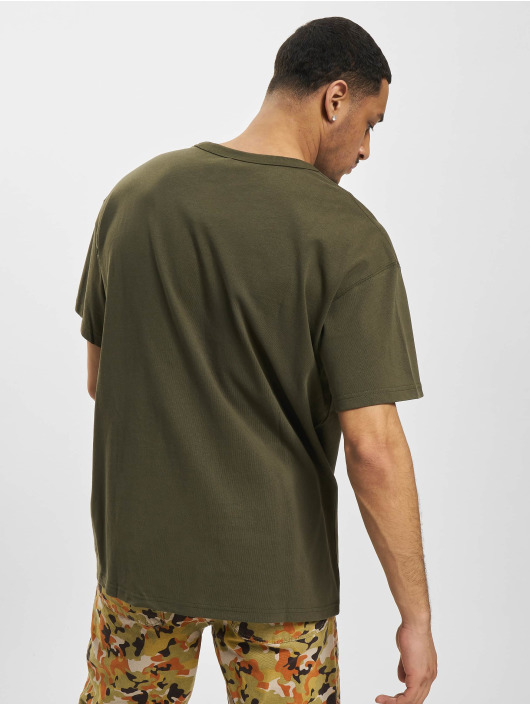 Nike T-paidat Nsw Essential khakiruskea