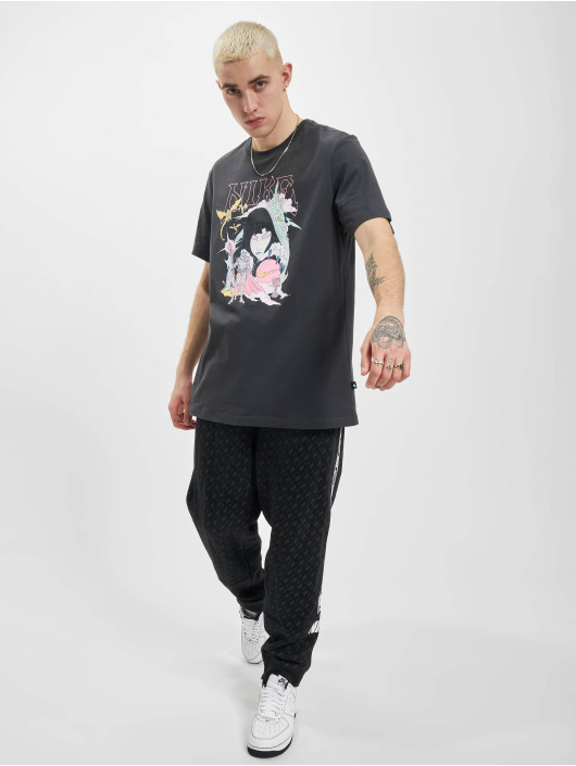 Nike T-paidat NSW Fantasy LBR GFX musta