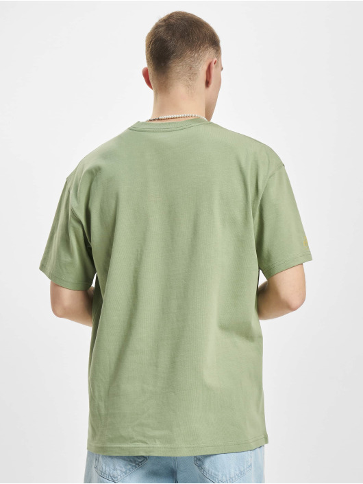 Nike T-Shirt NSW Sole Craft grün
