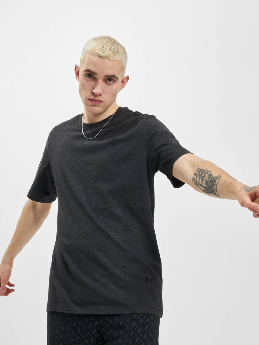 Nike Herren T-Shirt NSW Sustainability in schwarz