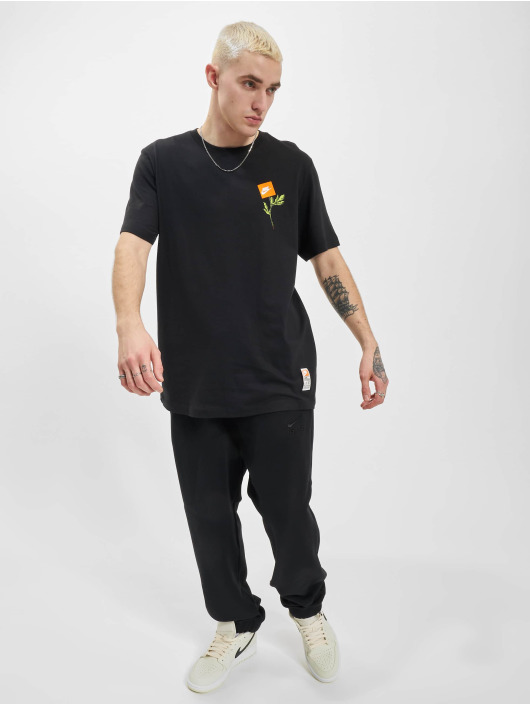 Nike T-Shirt NSW schwarz