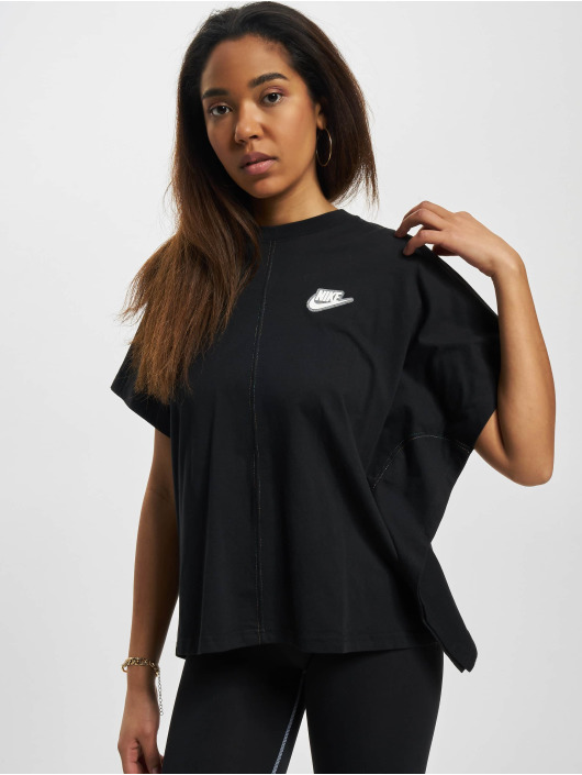 Nike T-shirts W  Earth Day sort