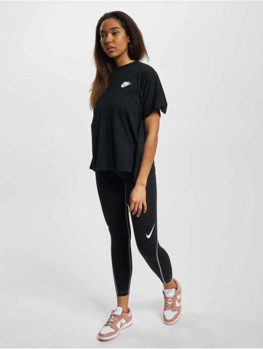 Nike T-shirts W  Earth Day sort