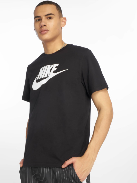 Nike T-Shirty Sportswear czarny
