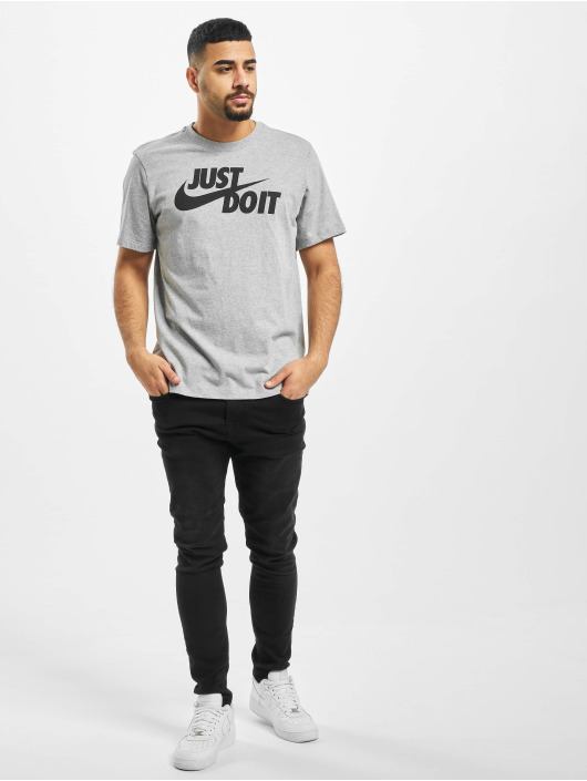 Nike T-skjorter Just Do It Swoosh grå