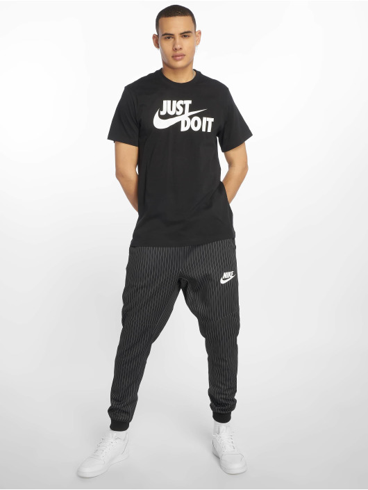 Nike T-skjorter Just Do It Swoosh svart