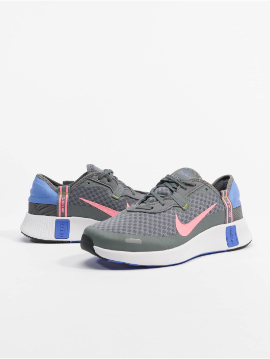 Nike Zapatillas de deporte Reposto gris