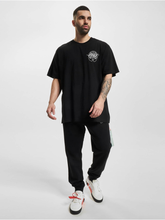 Off-White Trika Hand Over Arrow čern