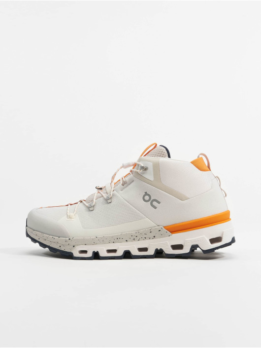 ON Running Sneakers Cloudtrax hvid