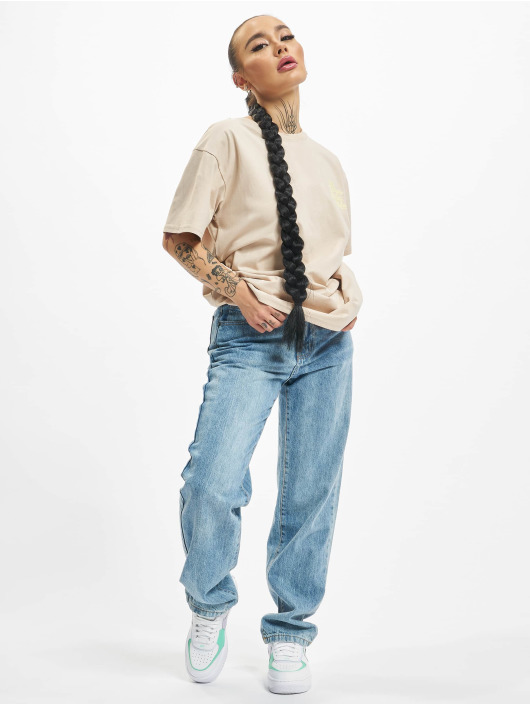 On Vacation T-Shirt Flower beige